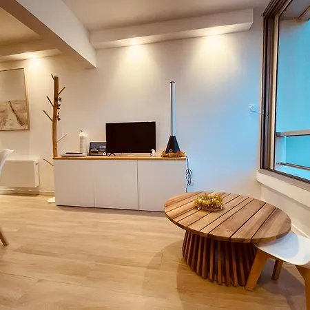 Front De Renove Apartment *